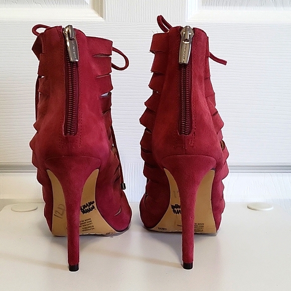 Vince Camuto leather strappy bootie - Picture 4 of 8